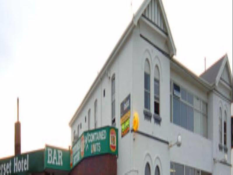 Somerset Hotel Luaran gambar